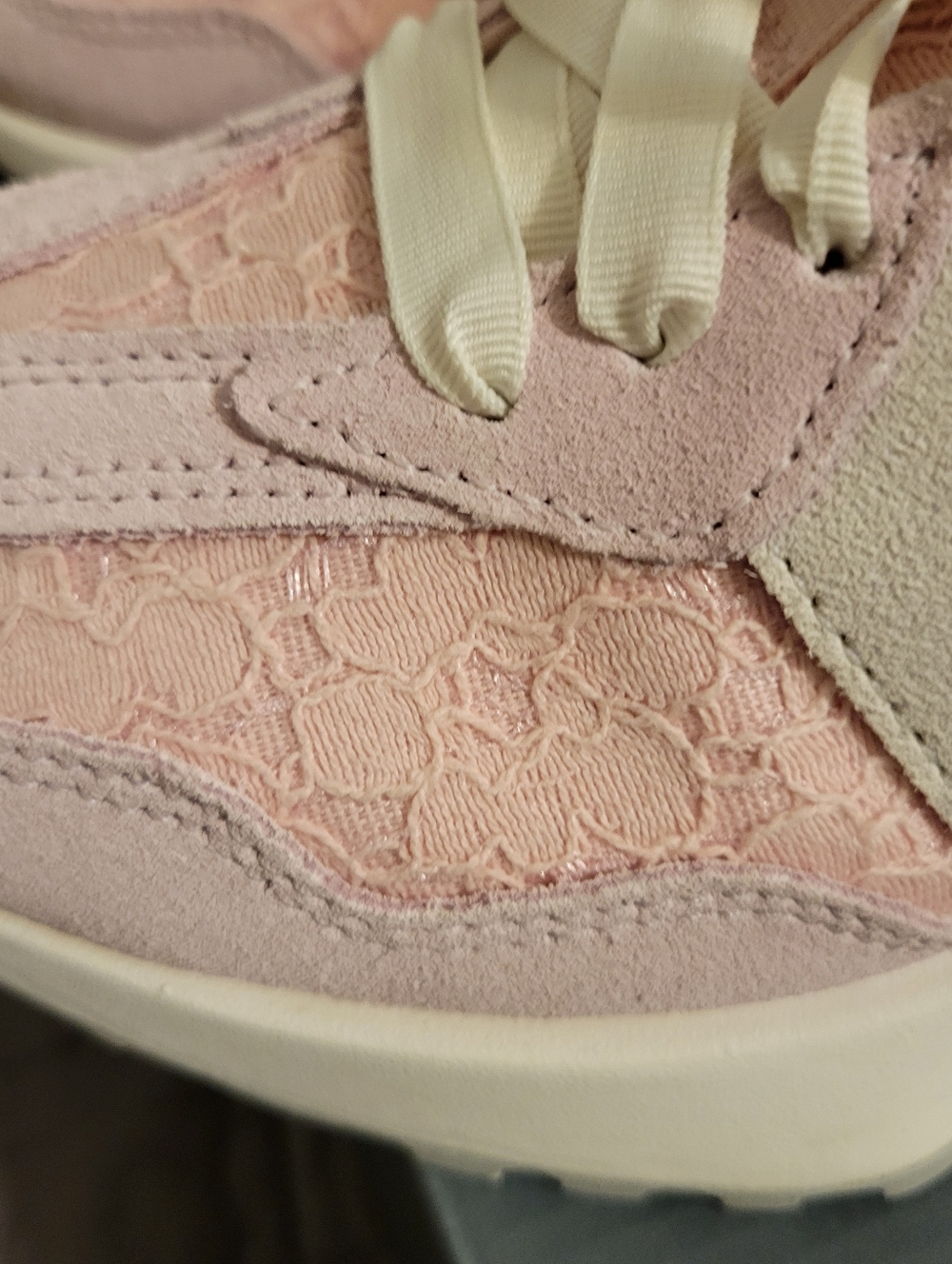 New Balance 327 Women's Pink Lace Accent with 'N' Logo ,size 7 RARE - Picture 12 of 16